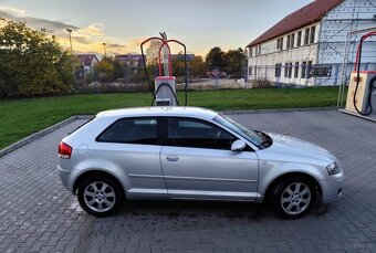 Audi A3 1.9 Tdi 105 KM 3 drzwiowe srebrny - 4
