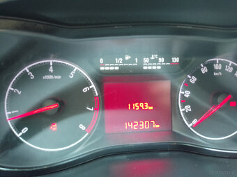 Opel corsa e 2016 r silnik 14 90koni - 4