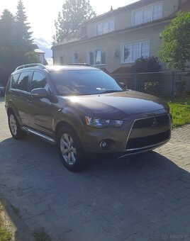 Mitsubishi Outlander z 2011r- 2.0 benzyna- PDC, Nawigacja - 4