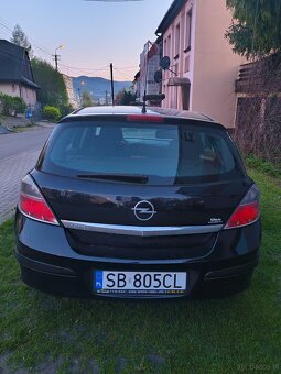 Sprzedam opla astrę - 4