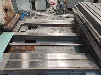 TOS Varnsdorf W 100 A - Wytaczarka Stołowa - 4