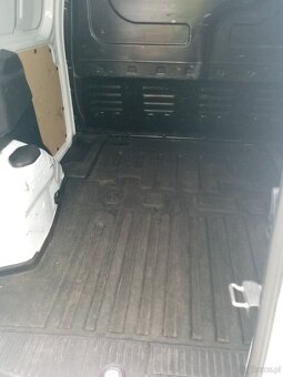 Ford Transit Courier 1.5 - 4