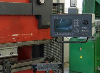 Liptovské strojárne HOL 80/2500 Prasa krawędziowa / CNC - 4