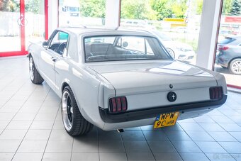 Ford mustang V8 1965 odrestaurowany od podstaw - 4