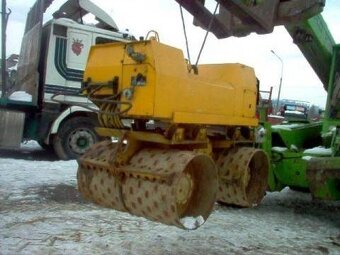 Walec drogowy RAMMAX - 4