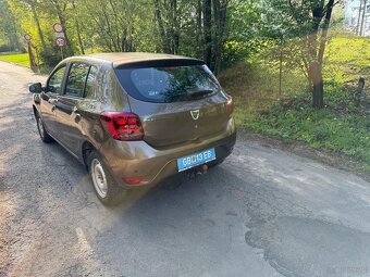 Dacia Sandero - 4