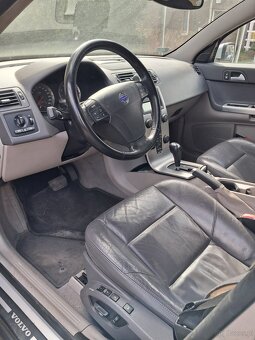 Sprzedam Volvo V50 2.5l automat 4×4 AWD 220KM - 4