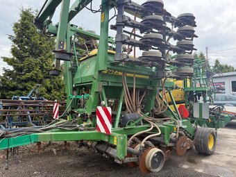 Siewnik Zbozowy John Deere 750A szerokość robocza 6m rok 2 - 4