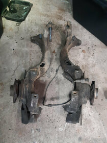 AUDI A8, S8 D2 - zwrotnica - 4