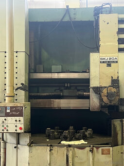 Tokarka pionowa SKJ 20 A - 4
