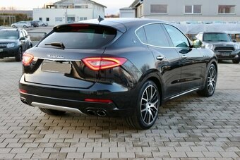 Maserati Levante S Q4 - 4