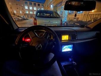 Opel Vectra Sport - 4