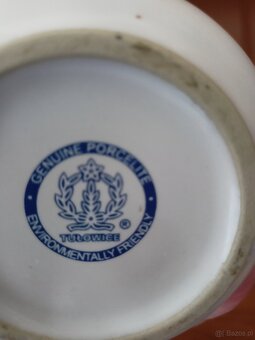 Komplet czterech filiżanek z cukiernica Tułowice - 4