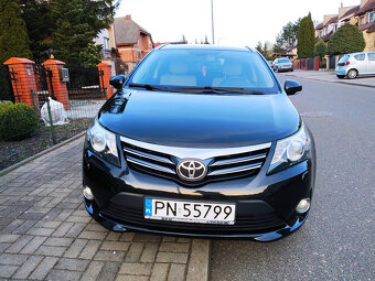 Sprzedam toyotą Avensis T27 z małym Przebiegiem - 4