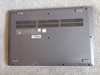 LENOVO V15-ADA WINDOWS 11 4GB 256GB SSD RADEON IDEAŁ 15.6' - 4