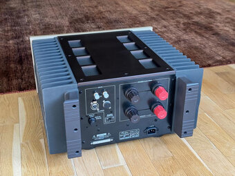 Accuphase A-200  Monoblokowe wzmacniacze mocy - 4