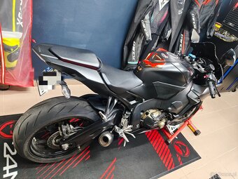 Honda Cbr 1000rr sc77 - 4