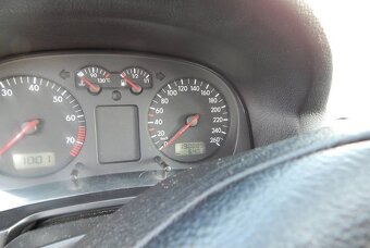 Sprzedam Volkswagen golf 4 - 4