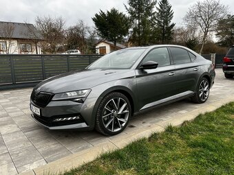 Škoda Superb 2023 Sport Line DSG 4x4 - 4