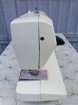 Sprzedam niemiecką nową elektryczną maszynę do szycia. - 4