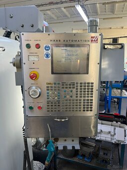 Sprzedamy centrum obróbcze Haas Super VF-2 z czwartą osią - 4