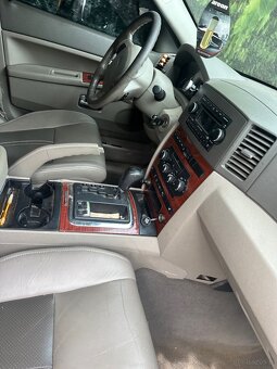 Jeep Grand Cherokee 5.7 HEMI - 4