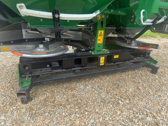 Rozsiewacz nawozów DONDER 2500l - 4