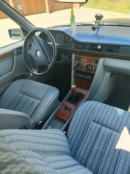 Sprzedam samochód Mercedes - 4