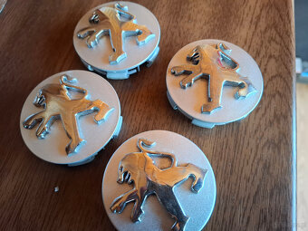 peugeot 4 oryginalne dekieleki do felg 60 mm - 4