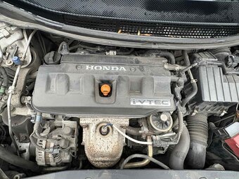 Sprzedam Hondę Civic - 4
