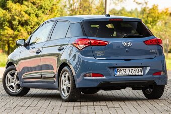 HYUNDAI i20 - 4