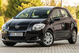 TOYOTA AURIS - 4