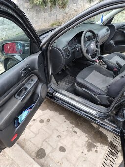 Sprzedam VW golf 4 kombi - 4