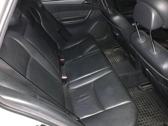 Mercedes W203 C240 V6 - 4