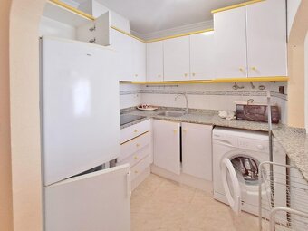 Na sprzedaż: Umeblowany apartament 3-pokojowy z balkonem - 4