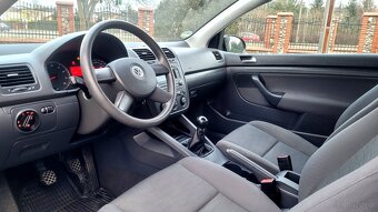 CZARNY KRÓLVolkswagen Golf 1.6 mpi z Klimą w bardzo dobrym - 4