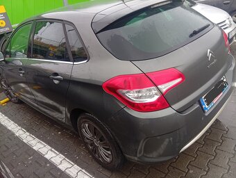 Sprzedam Citroen C4 1,6 klimatyzacja, nawigacja tempomat - 4