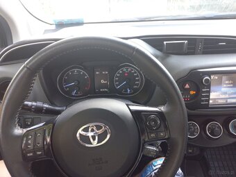 Toyota Yaris - 4