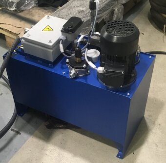 TOS Hulín SKIQ 20 CNC - Tokarka karuzelowa Jednostojakowa - 4