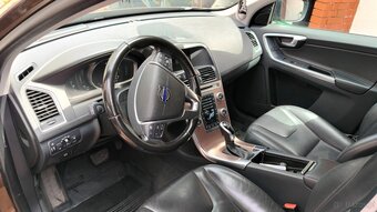 Volvo XC 60 - 4