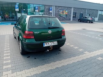 Volkswagen golf - 4