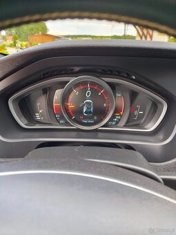 Volvo V40 rok 2014 - 4