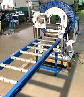 Automatyczna owijarka folią stretch do pakowania listew itp. - 4