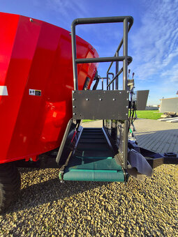 Wóz paszowy AGL 8m3 z tasmą z przodu paszowóz z łyzką do zał - 4