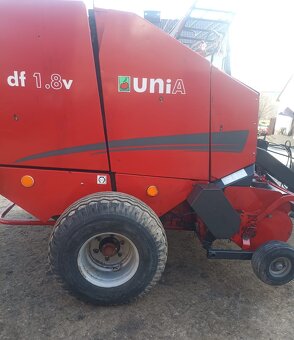 Prasa rolująca walcowo-łańcuchowa Unia Famarol DF120 1,8V - 4