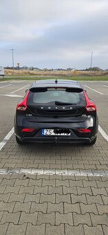 V40 - 4