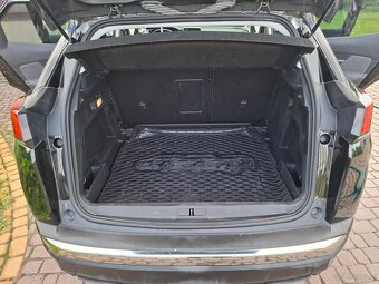 Sprzedam Peugeot 3008  SUV rok 2018 - 4