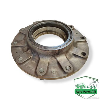 Piasta koła 18A13 87416108 CASE 580 - 4
