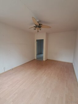 Mieszkanie o pow. 45.92m2, balkon, wysoki parter, Os.Korczak - 4