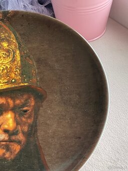 Talerz Kolekcjonerski  Mężczyzna w Hełmie Vintage Ścienny - 4